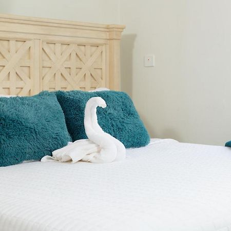 La Vue De Basseterre Apartments - Luxury In Bird Rock Dış mekan fotoğraf
