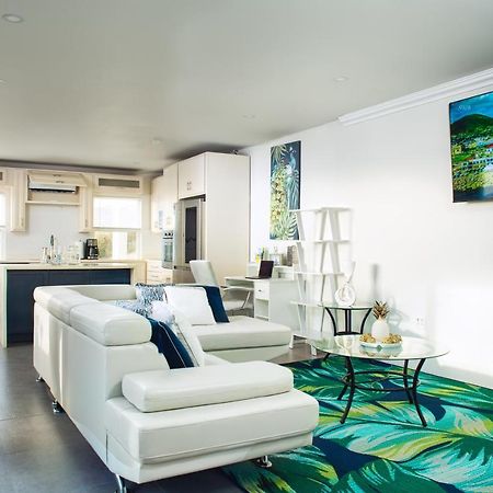 La Vue De Basseterre Apartments - Luxury In Bird Rock Dış mekan fotoğraf